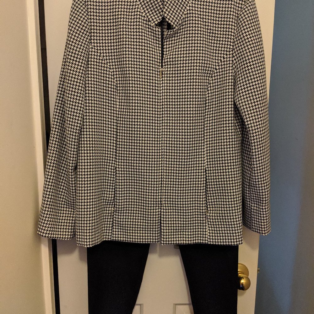 Pant Suit 2pc, NWOT, never worn
